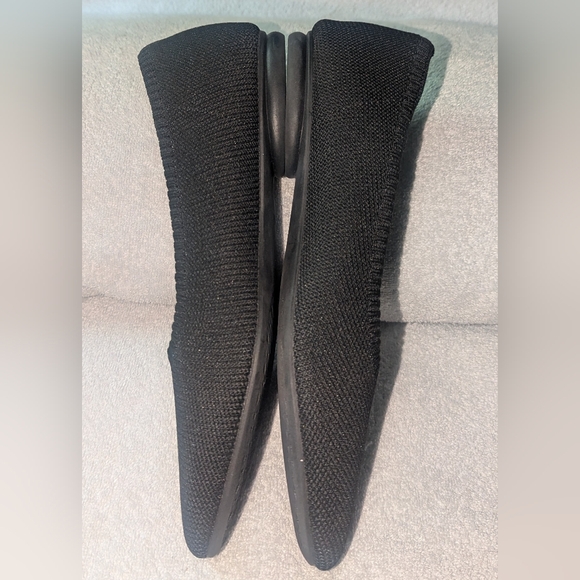 Vivaia Aria pointed toe flats. Size 38 - Picture 6 of 10